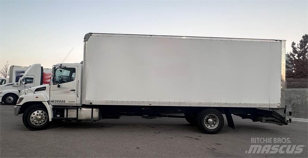 Hino 268A Samochody ciężarowe ze skrzynią zamkniętą