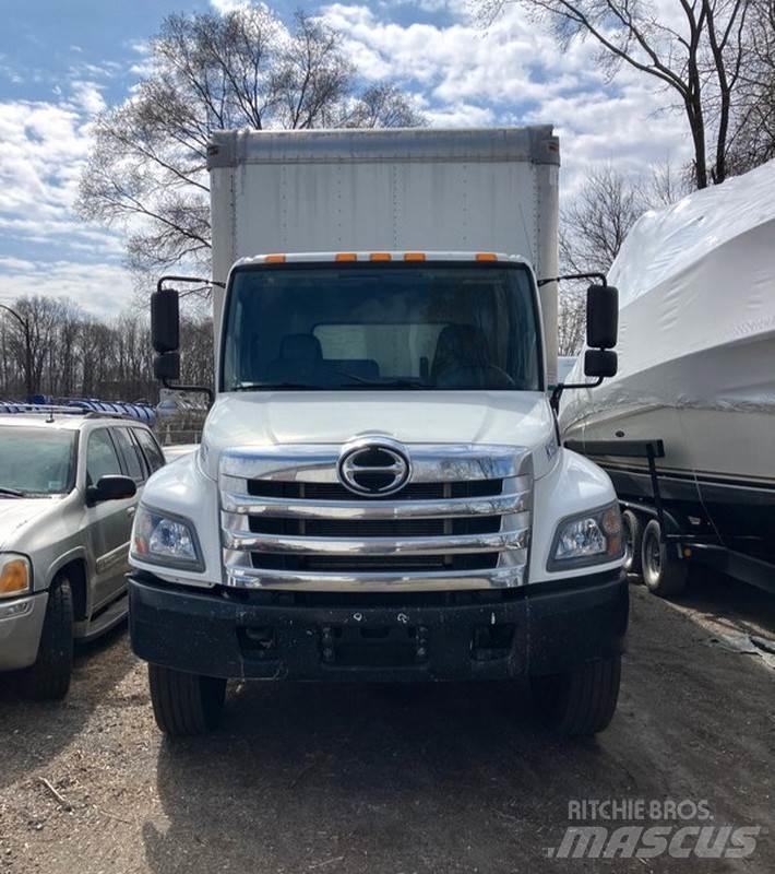 Hino 268A Samochody ciężarowe ze skrzynią zamkniętą