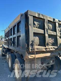 Mack CT713 Wywrotki
