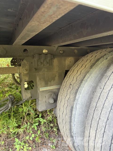 Utility VS2DX Przyczepy ze skrzynią zamkniętą