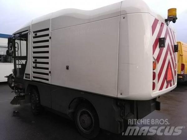 Ravo 530 CD Zamiatarki - Zgarniarki - Odśnieżarki