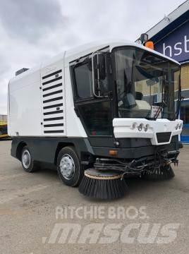 Ravo 540 STH Zamiatarki - Zgarniarki - Odśnieżarki