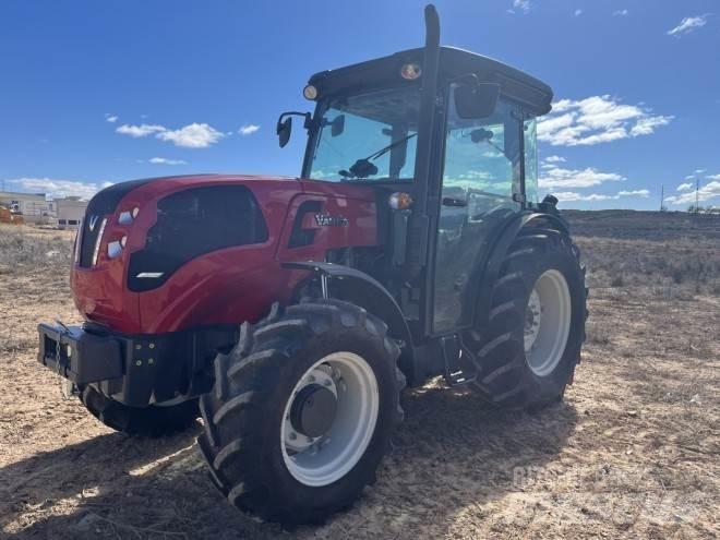Valtra F105S Ciągniki rolnicze