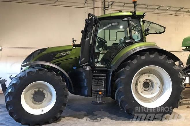 Valtra T235D Ciągniki rolnicze