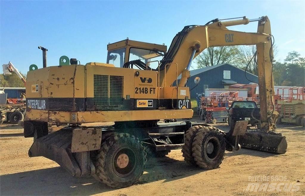 CAT 214B FT Koparki kołowe
