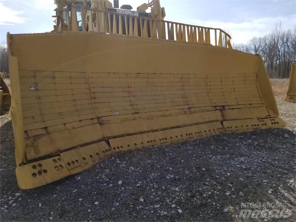 CAT D11N Spycharki gąsienicowe