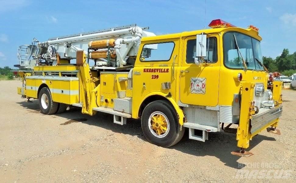 Mack CF685 Wozy strażackie