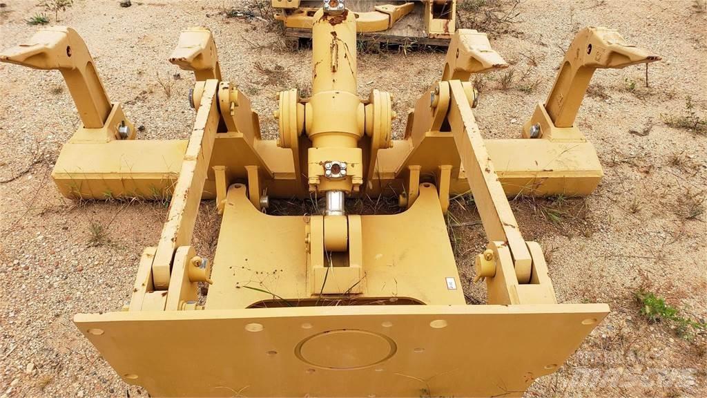  Ripper CAT D6D Spulchniarki