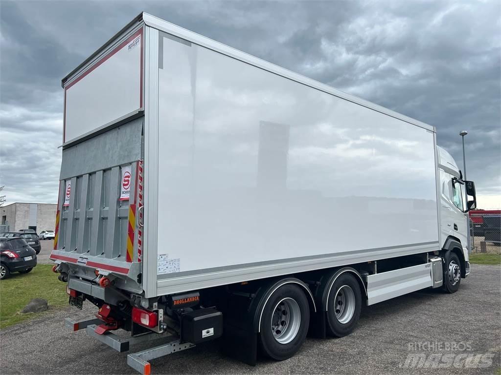 DAF XF480 FAS 6x2 Samochody ciężarowe ze skrzynią zamkniętą