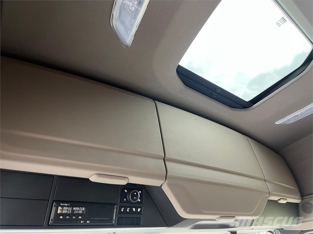 DAF XF480 FAS 6x2 Samochody ciężarowe ze skrzynią zamkniętą