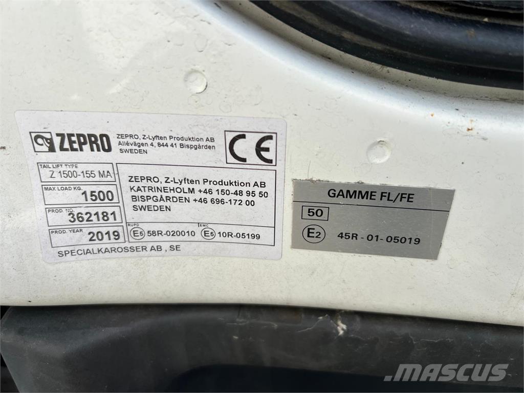 Volvo FL 250 16 ton Samochody ciężarowe ze skrzynią zamkniętą