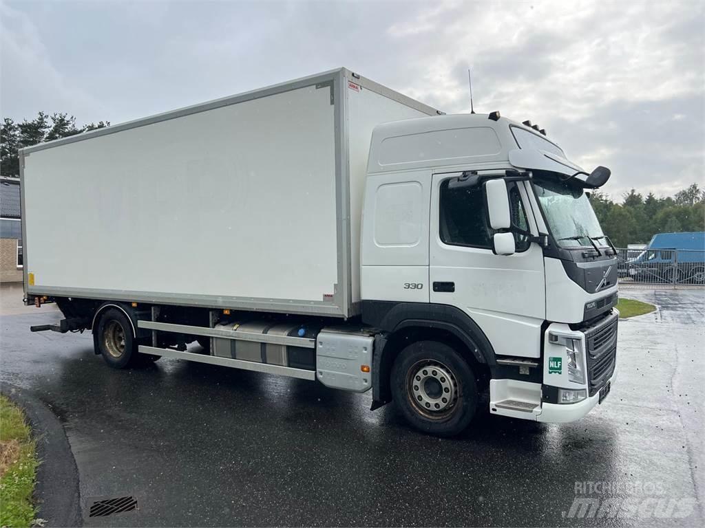 Volvo FM330 Samochody ciężarowe ze skrzynią zamkniętą