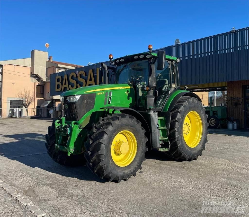 John Deere 6250 R Ciągniki rolnicze
