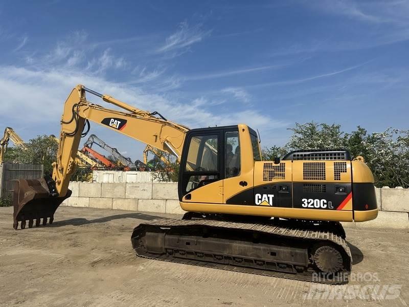 CAT 320 Koparki gąsienicowe