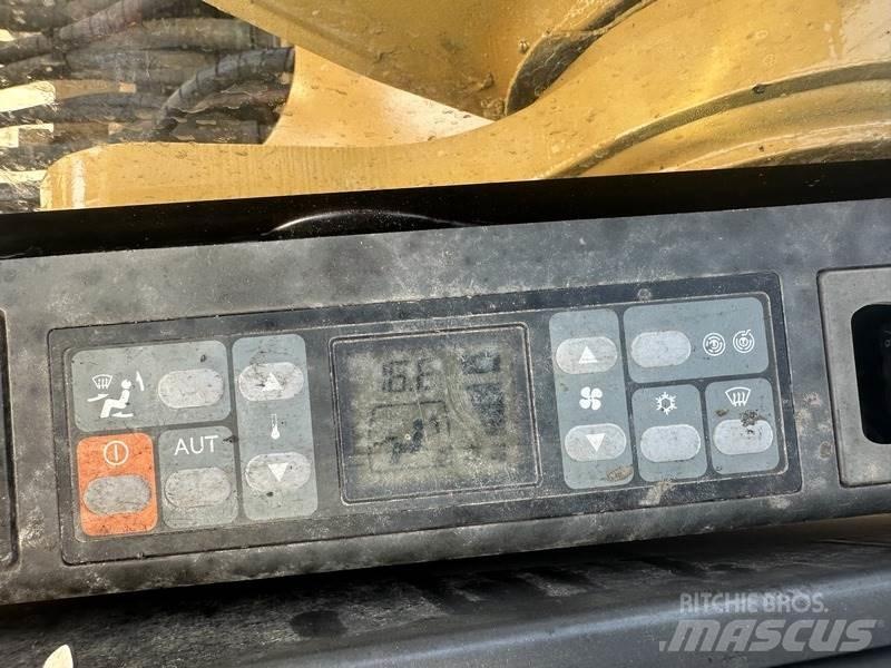 CAT 320 Koparki gąsienicowe