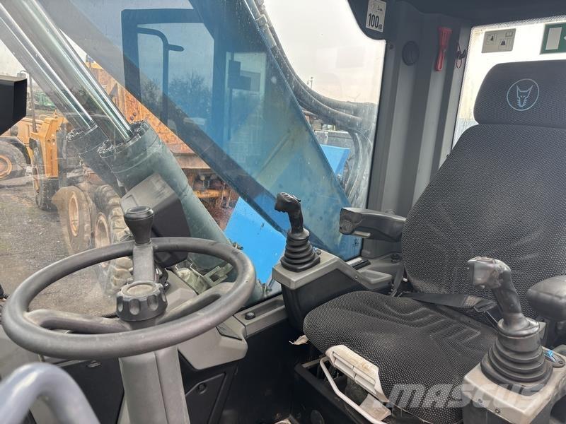 Fuchs MHL320 Koparki przeładunkowe