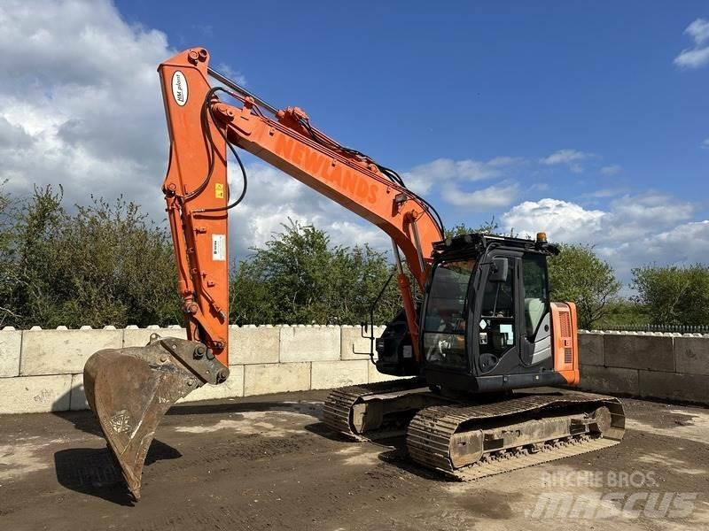 Hitachi ZX135 Koparki gąsienicowe