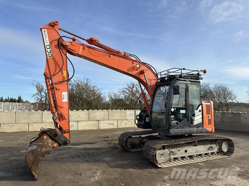 Hitachi ZX135 Koparki gąsienicowe