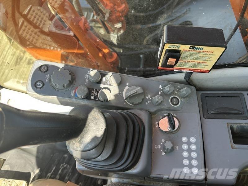 Hitachi ZX210LC-6 Koparki gąsienicowe