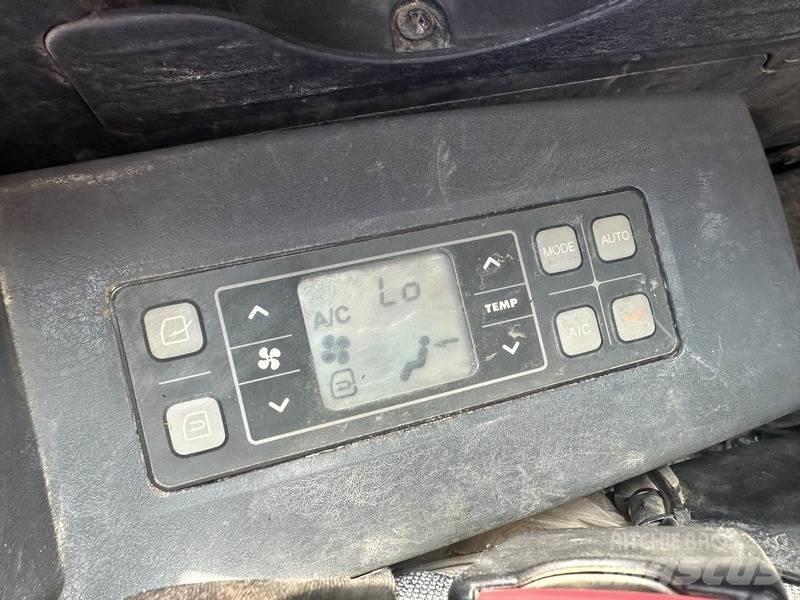 Hyundai HX130LCR Koparki gąsienicowe