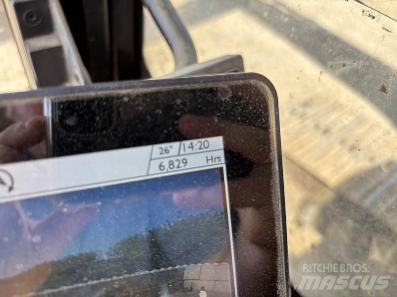 JCB 220X L 4F Koparki gąsienicowe