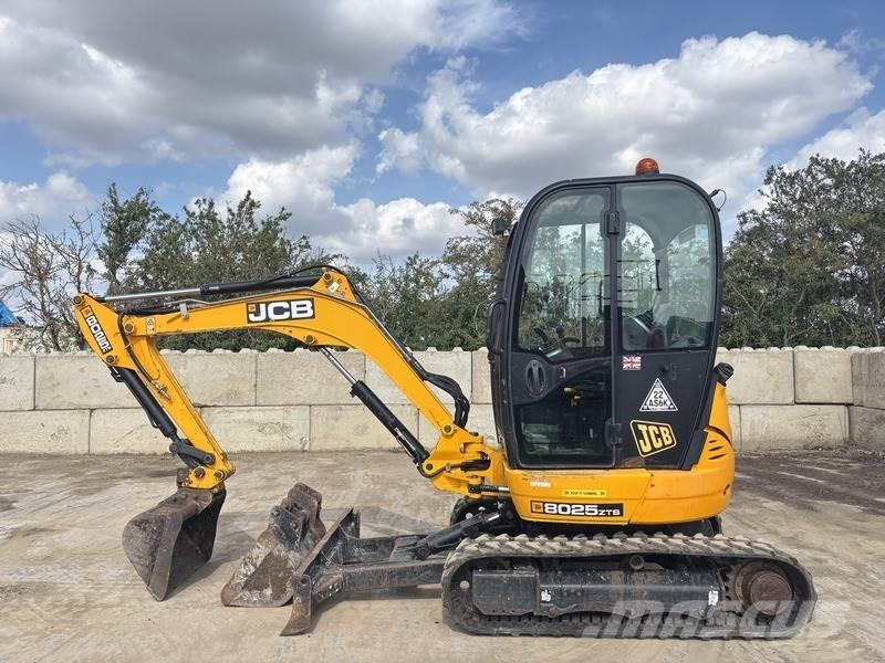 JCB 8025 ZTS Minikoparki