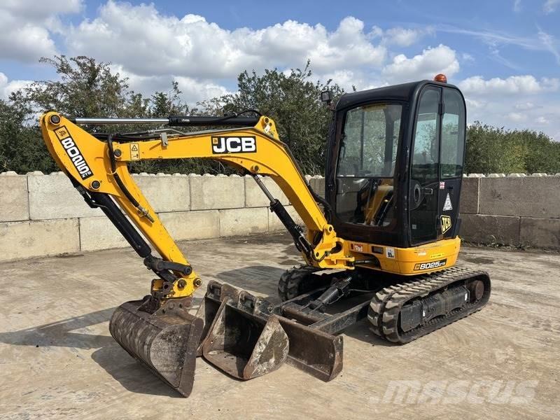 JCB 8025 ZTS Minikoparki
