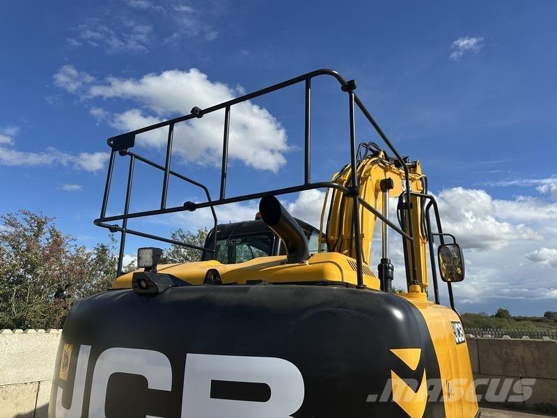 JCB JS131 LC Koparki gąsienicowe
