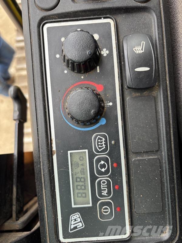 JCB JS220 LC Koparki gąsienicowe