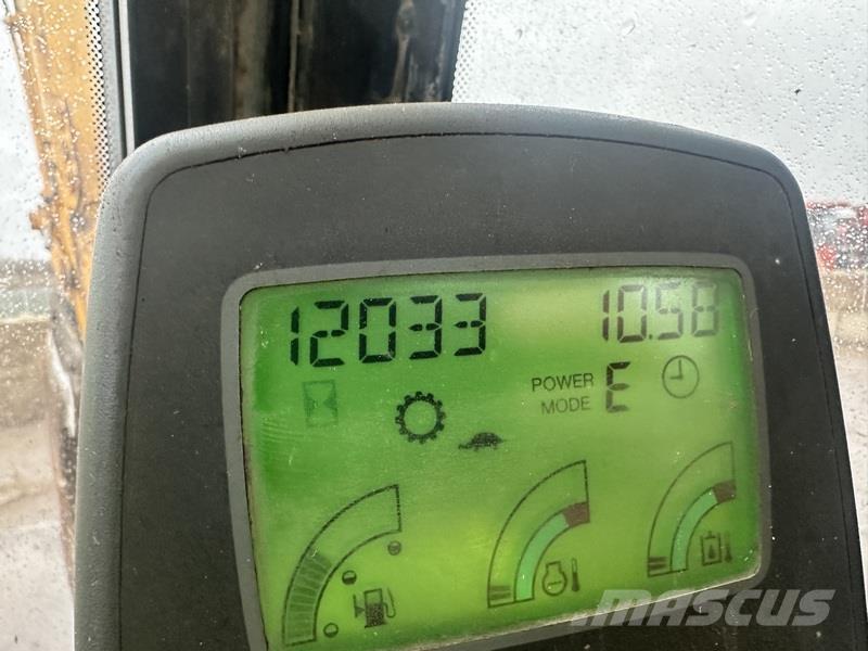 JCB JS220 LC Koparki gąsienicowe