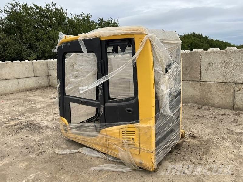 Komatsu PC130-8 Maszyny budowlane - Inne