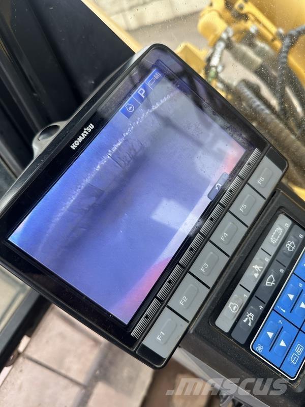 Komatsu PC490 LC-10 Koparki gąsienicowe