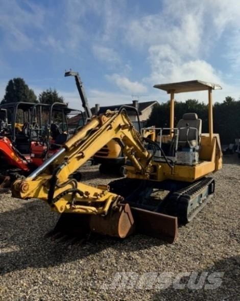Komatsu PC20 Minikoparki