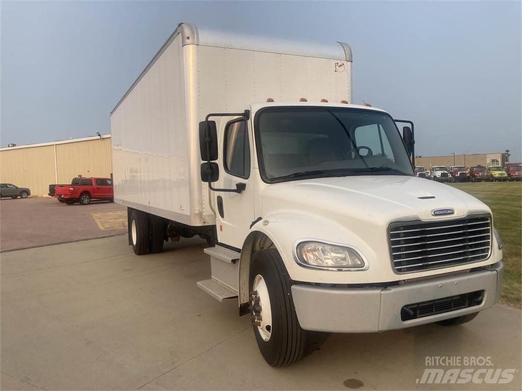 Freightliner M2 106 Pojazdy pod zabudowę