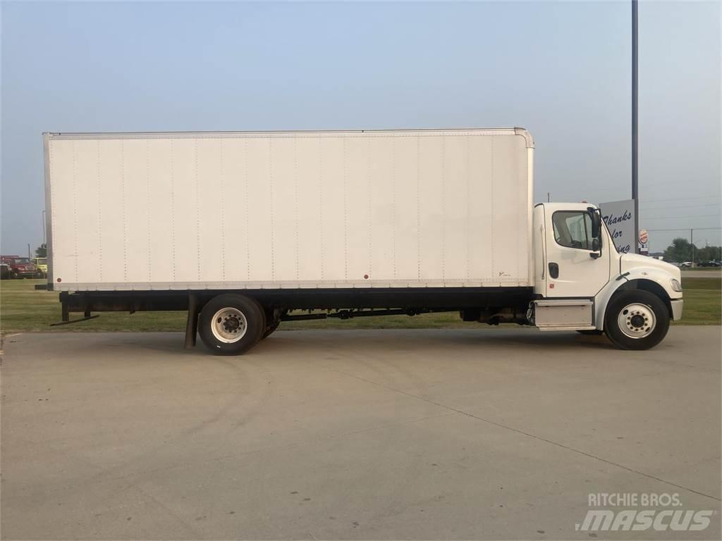 Freightliner M2 106 Pojazdy pod zabudowę
