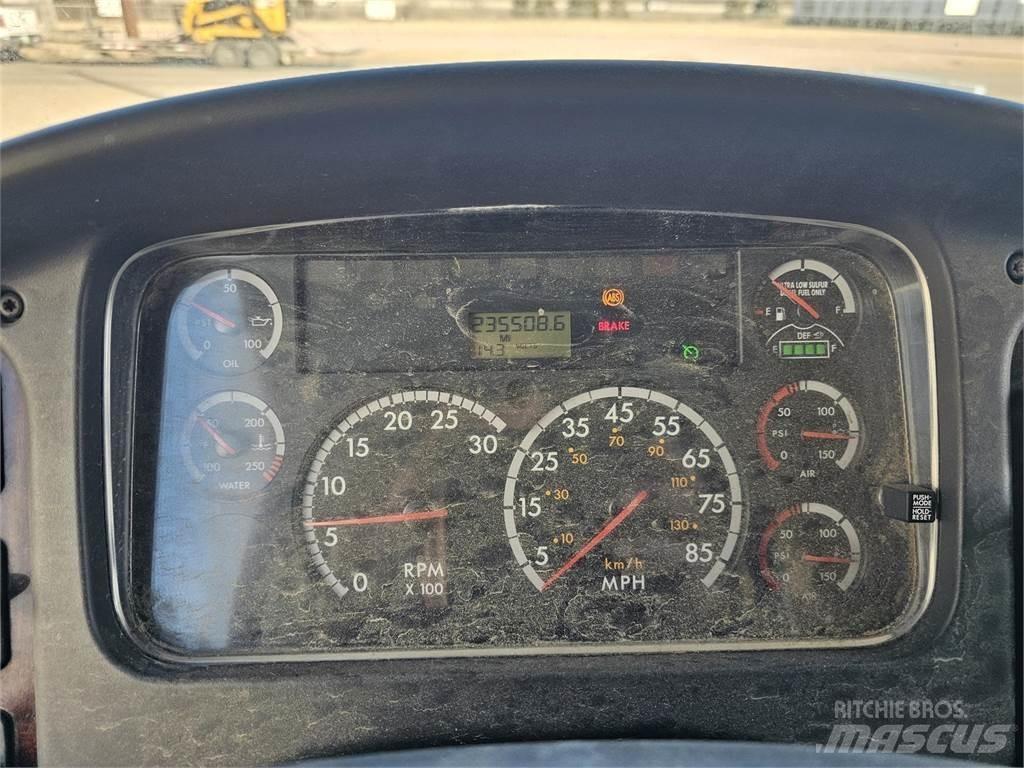 Freightliner M2 106 Ciągniki siodłowe