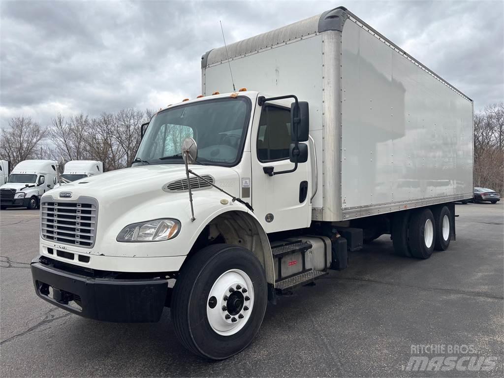 Freightliner M2 106 Samochody ciężarowe ze skrzynią zamkniętą