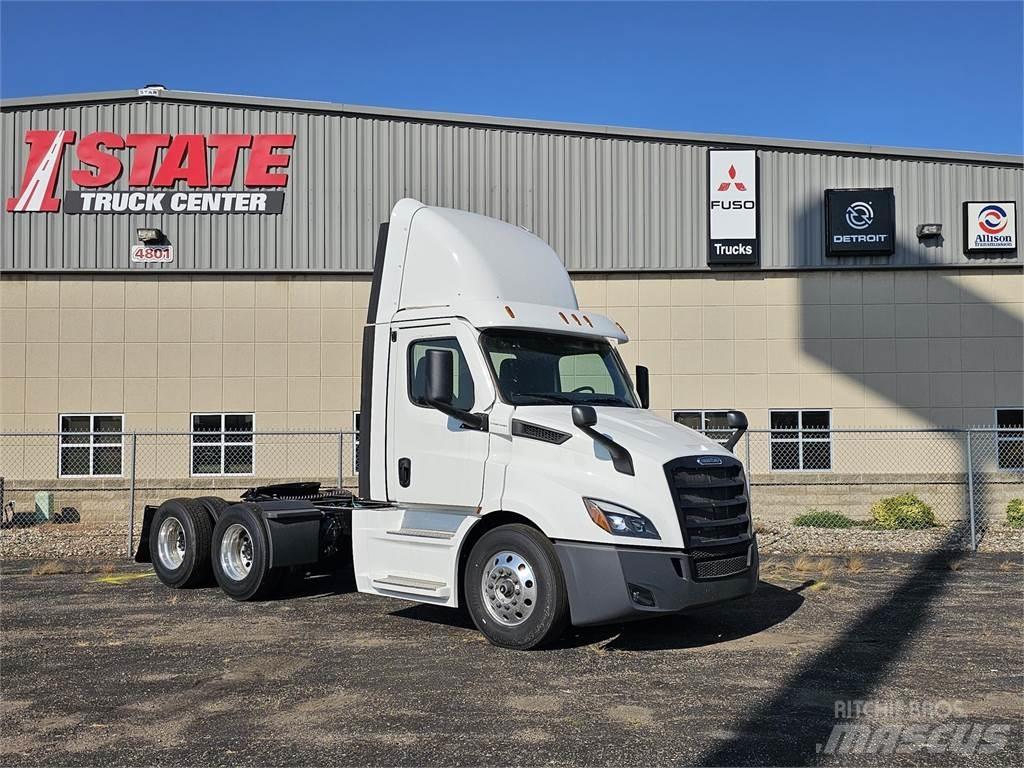 Freightliner PE116DC Ciągniki siodłowe