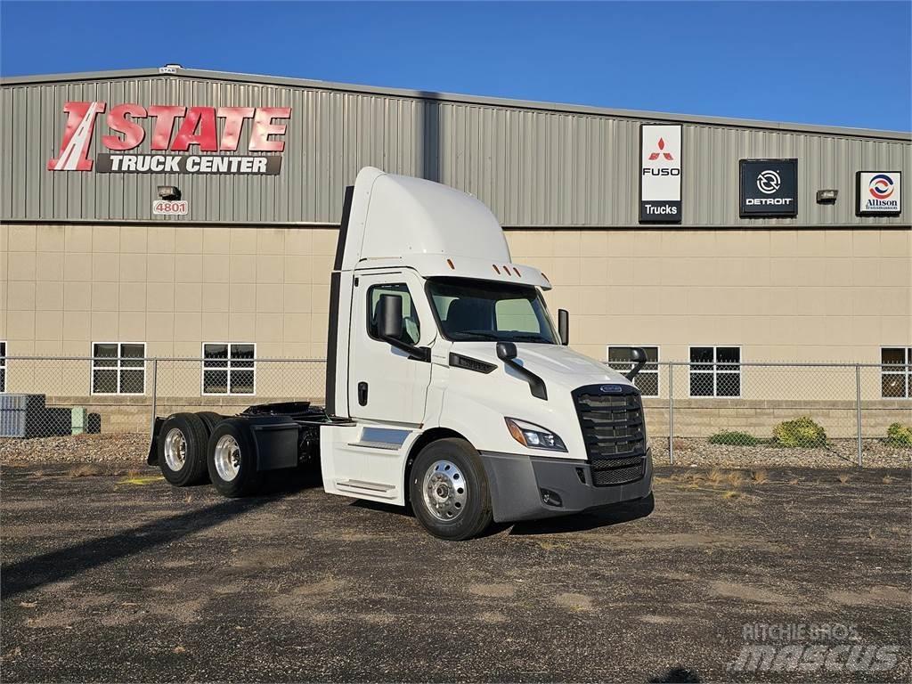 Freightliner PE116DC Ciągniki siodłowe