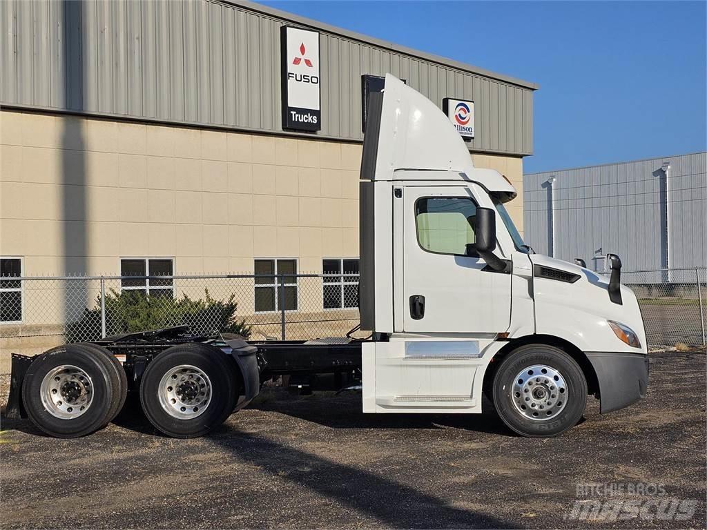 Freightliner PE116DC Ciągniki siodłowe