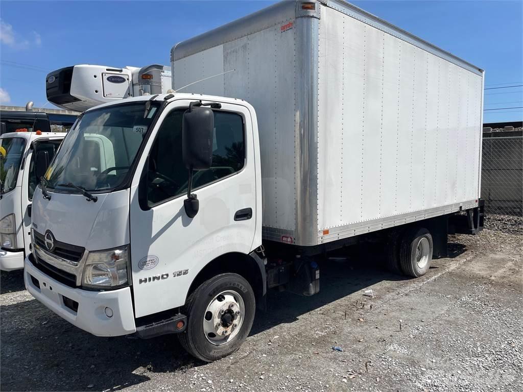 Hino 155 Samochody ciężarowe ze skrzynią zamkniętą