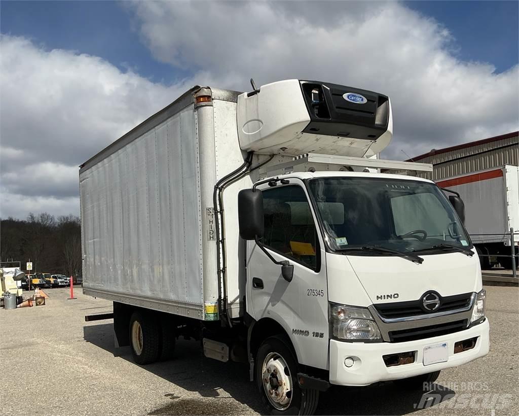 Hino 195 Samochody ciężarowe ze skrzynią zamkniętą