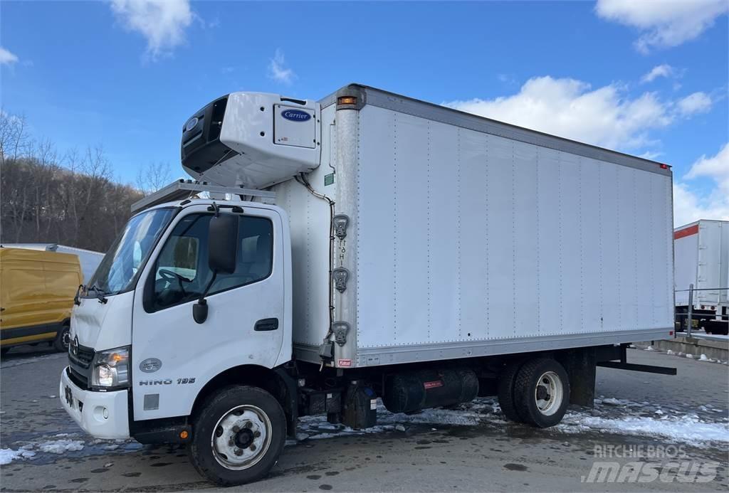 Hino 195 Samochody ciężarowe ze skrzynią zamkniętą