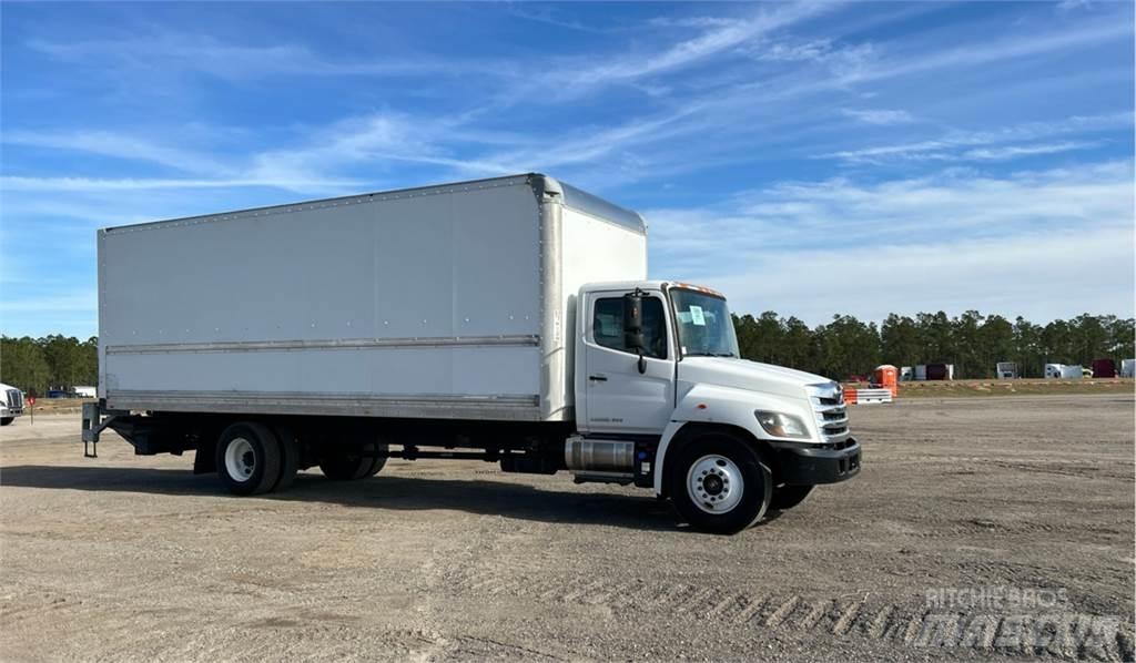 Hino 268A Samochody ciężarowe ze skrzynią zamkniętą