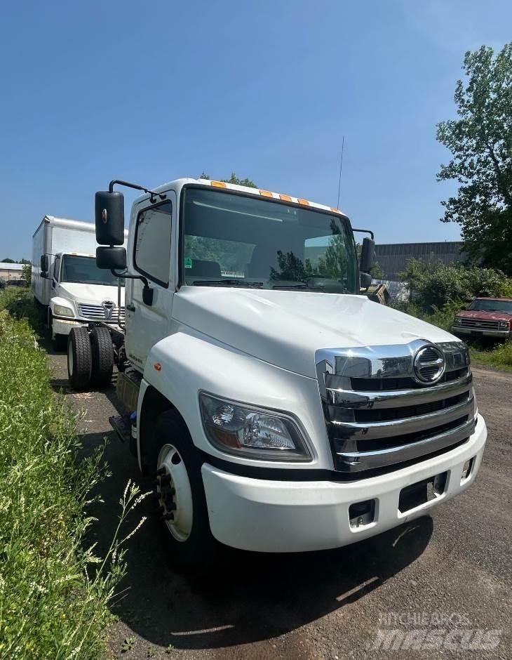 Hino 268A Pojazdy pod zabudowę