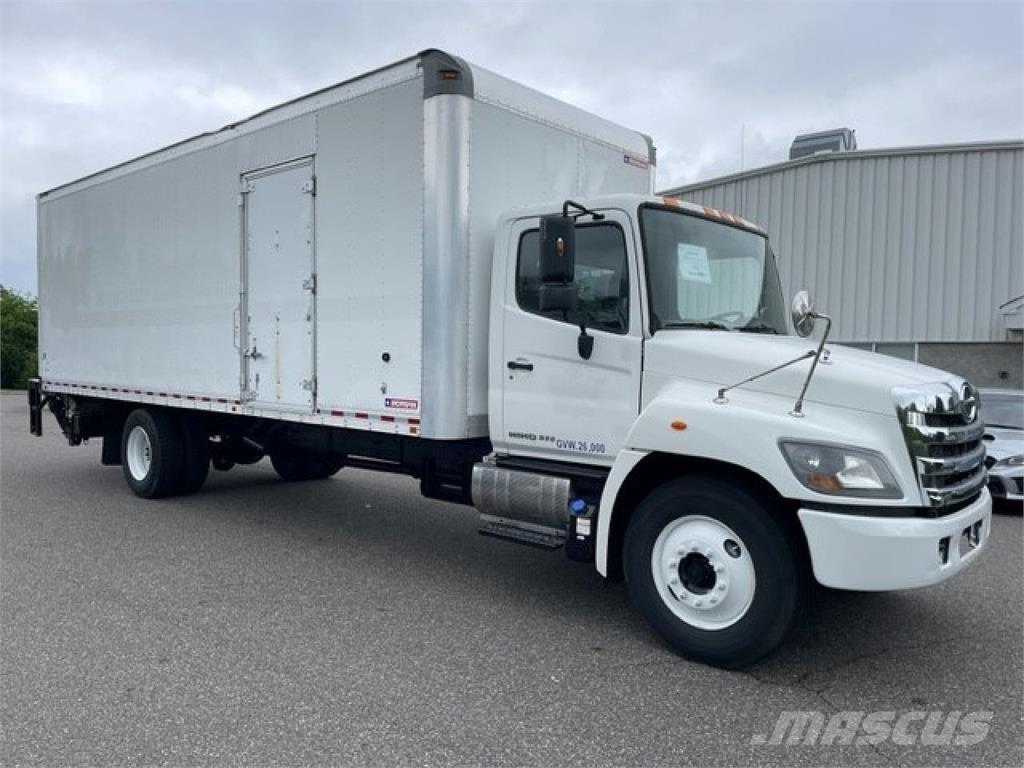 Hino 268A Samochody ciężarowe ze skrzynią zamkniętą