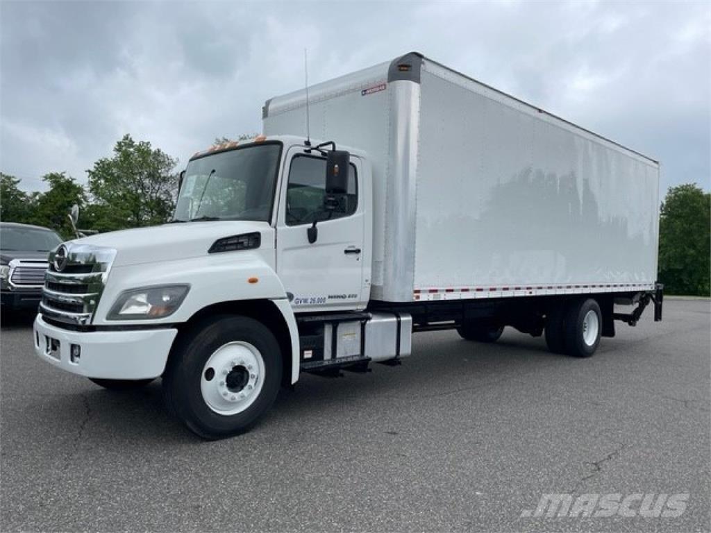 Hino 268A Samochody ciężarowe ze skrzynią zamkniętą