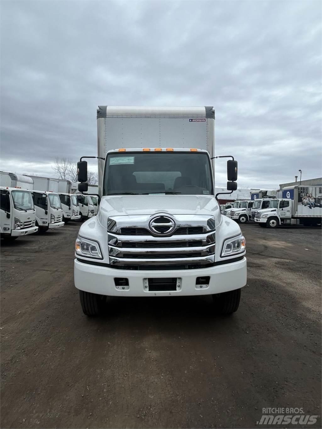 Hino L6 Samochody ciężarowe ze skrzynią zamkniętą