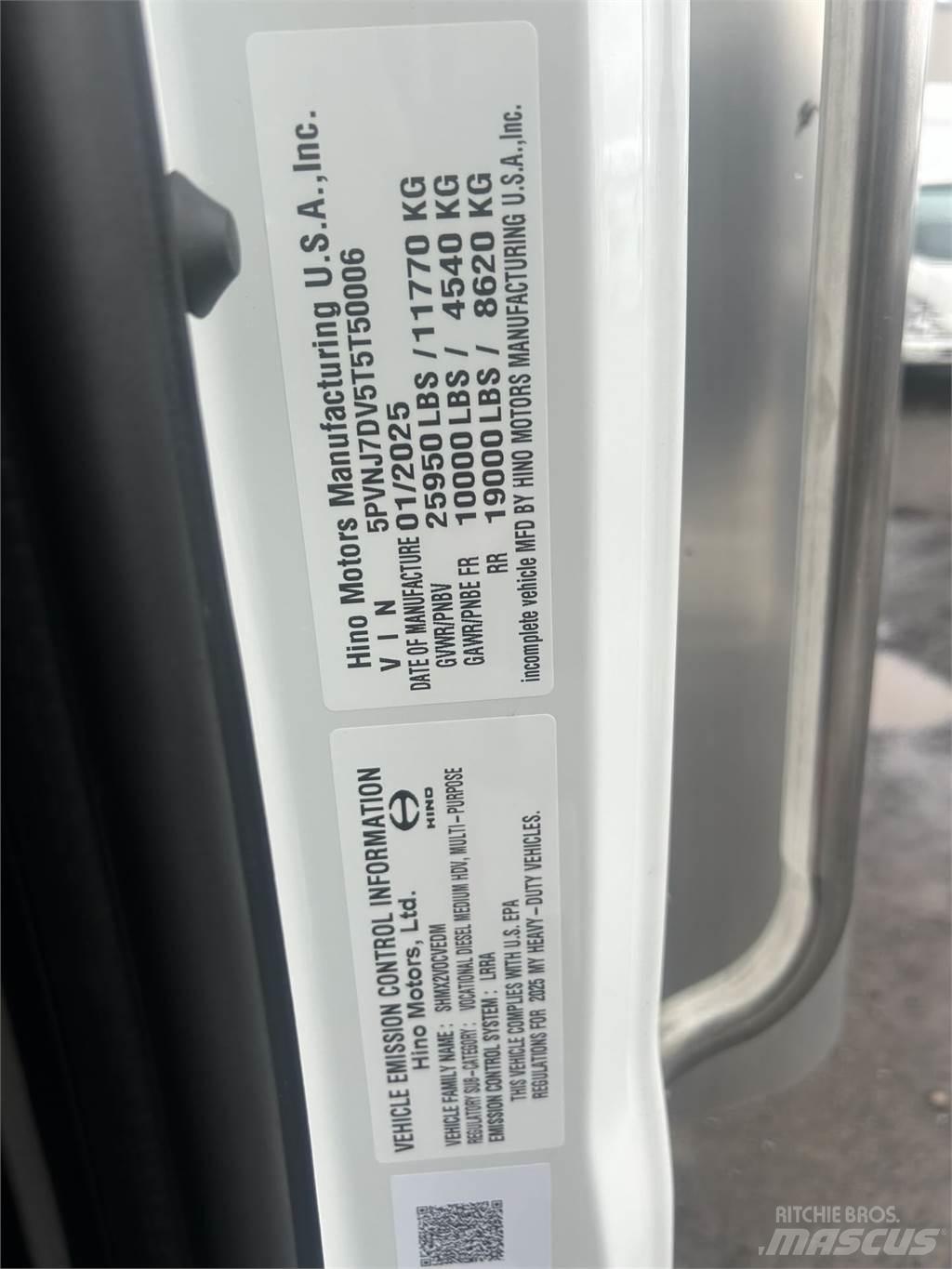 Hino L6 Samochody ciężarowe ze skrzynią zamkniętą