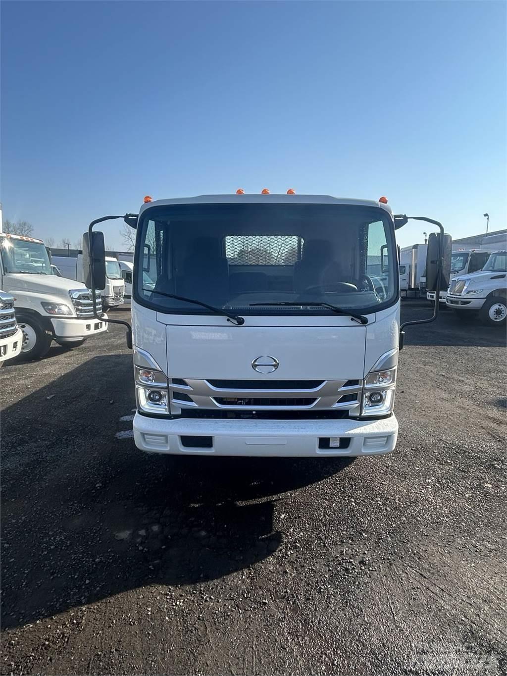 Hino S5 Inne